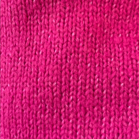 Abercrombie pink V-neck sweater - Picture 3 of 3